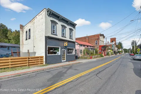 $479,900 | 424 Main Street, Rosendale, NY 12472