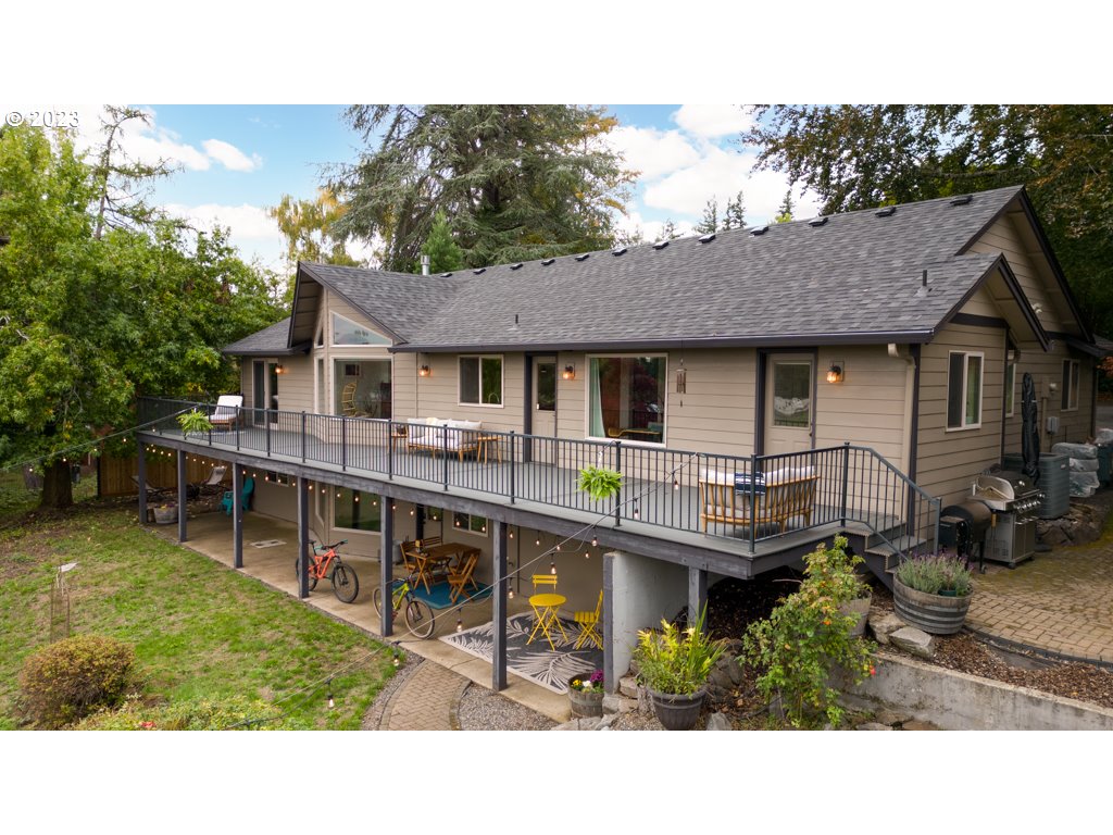 3250 P Street Washougal, WA 98671 - Photo 40 of 48 a house view with a garden space