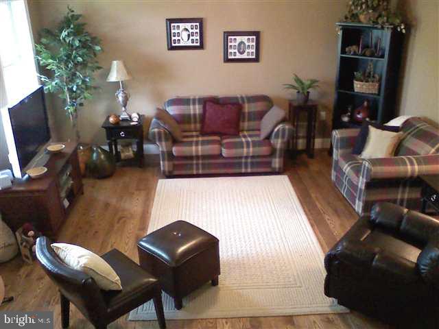 633 Mt Rock Road Carlisle, PA 17015 - Photo 6 of 12 Gallery Image 6