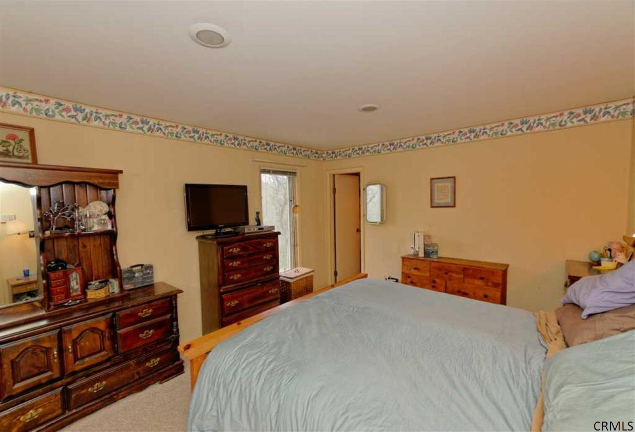 52 Mill Road Colonie, NY 12110 - Photo 15 of 25 Photo 15