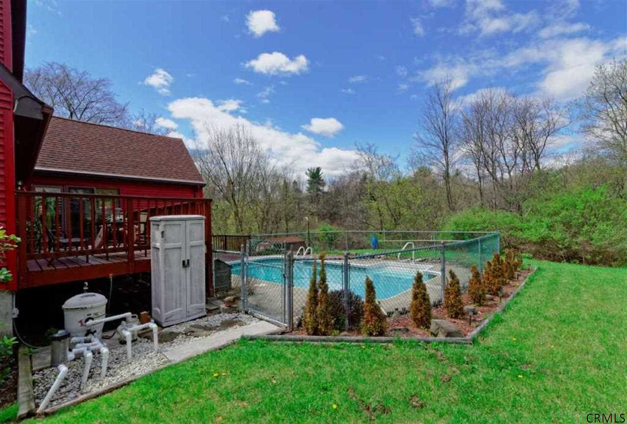 52 Mill Road Colonie, NY 12110 - Photo 18 of 25 Photo 18