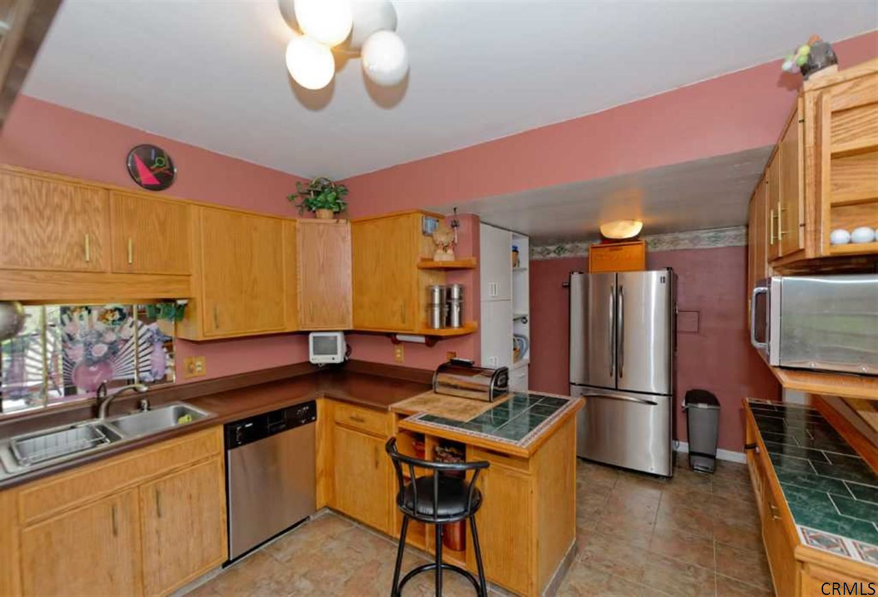 52 Mill Road Colonie, NY 12110 - Photo 10 of 25 Photo 10