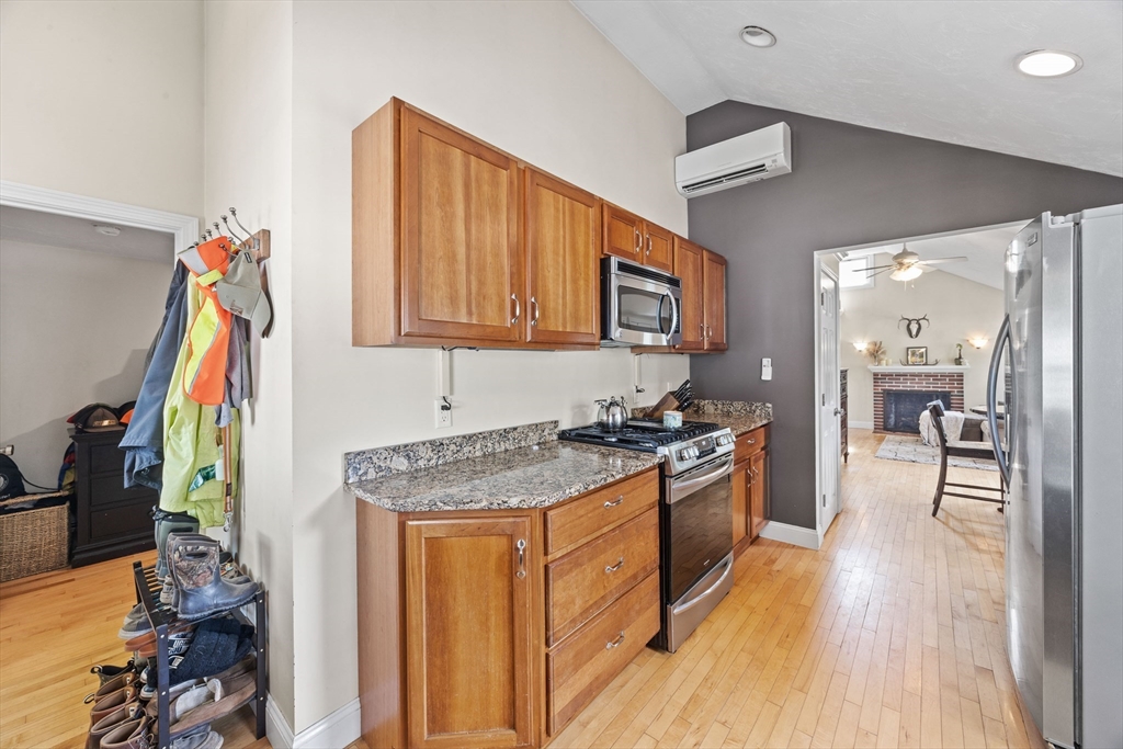 6 Ruth Road Pembroke, MA 02359 - Photo 5 of 29 Gallery Image 5