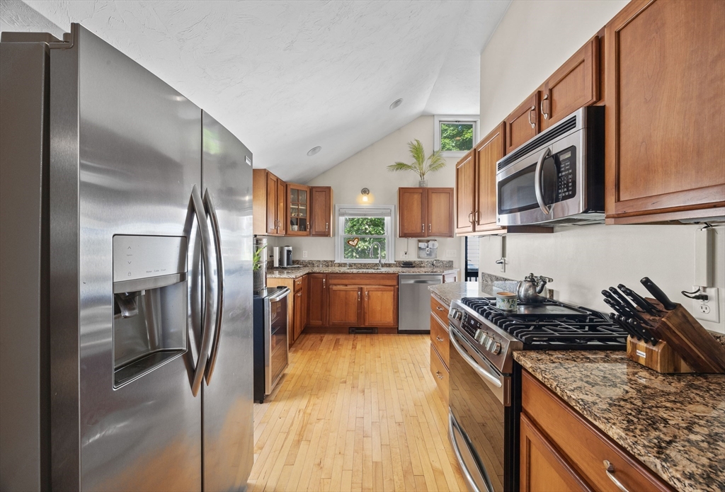 6 Ruth Road Pembroke, MA 02359 - Photo 6 of 29 Gallery Image 6