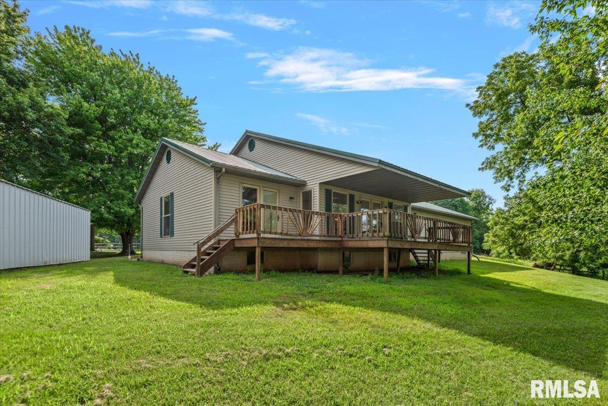 1997 New Lake Road Jacksonville, IL 62650 - Photo 6 of 39