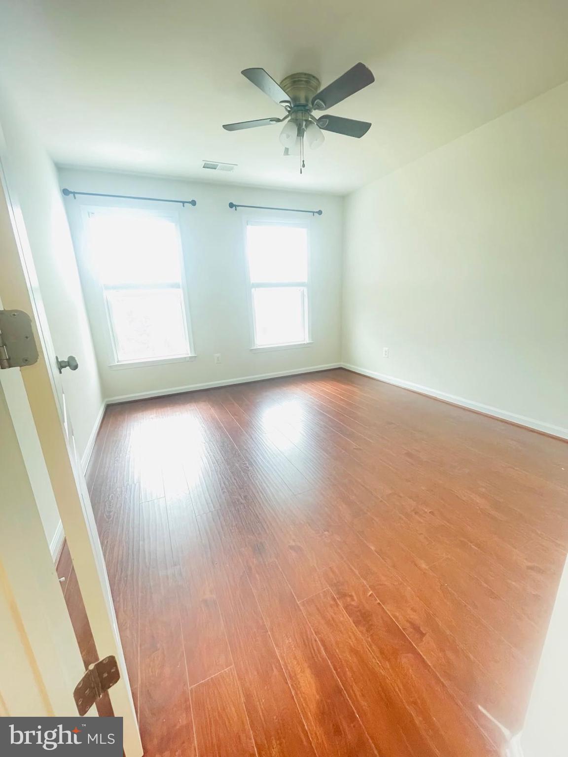 24677 Capecastle Terrace Aldie, VA 20105 - Photo 29 of 33