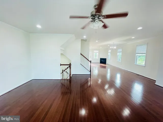 $3,650 | 24677 Capecastle Terrace, Aldie, VA 20105