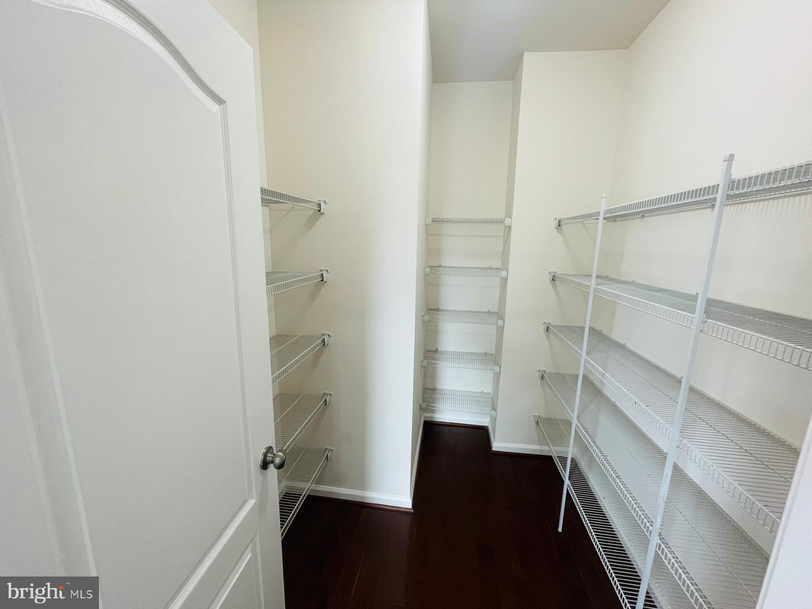 24677 Capecastle Terrace Aldie, VA 20105 - Photo 9 of 33