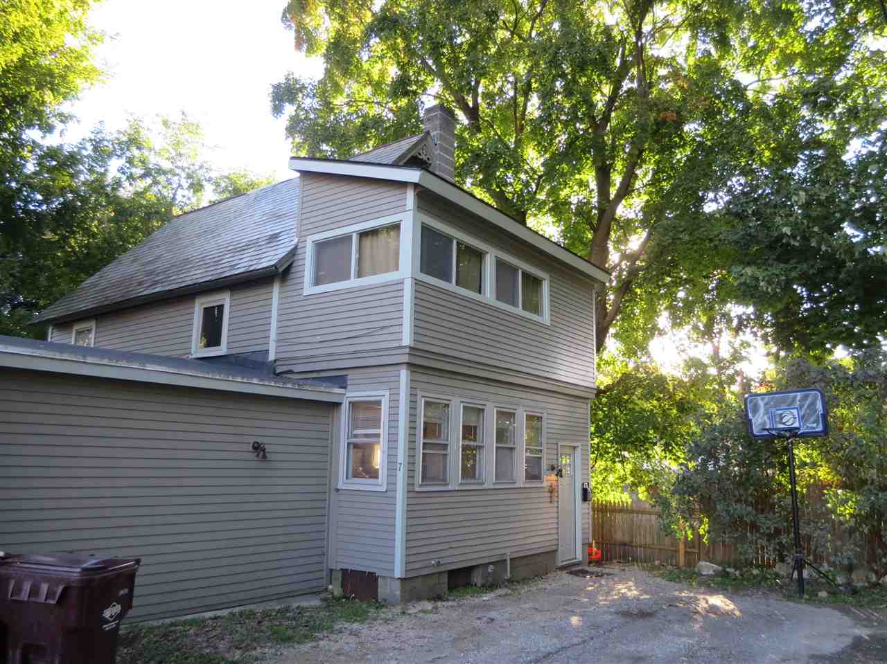 7 Division Place Bennington, VT 05201 - Photo 1 of 34 Gallery Image 1