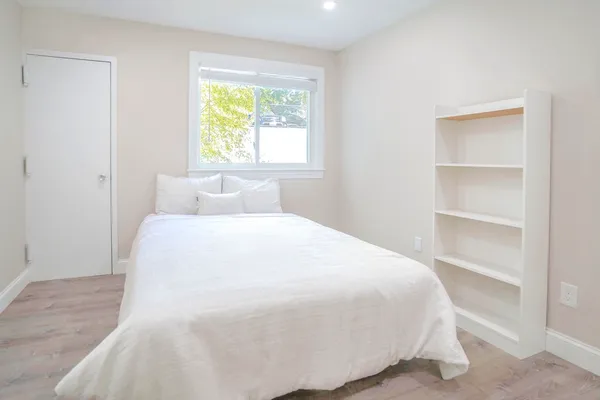 $2,800 | 75 Presidential Drive, Unit 4, Quincy, MA 02169