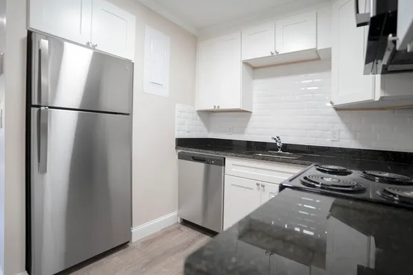 $2,800 | 75 Presidential Drive, Unit 4, Quincy, MA 02169