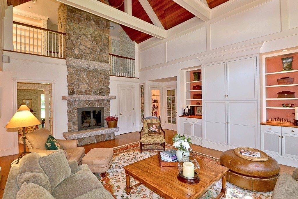 101 Plain Road Wayland, MA 01778 - Photo 4 of 28