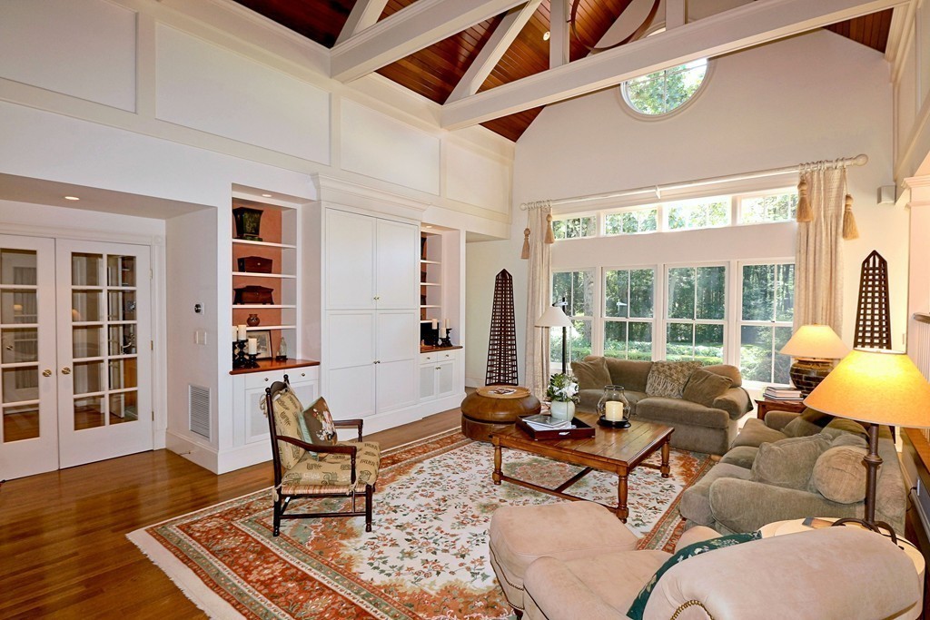 101 Plain Road Wayland, MA 01778 - Photo 5 of 28