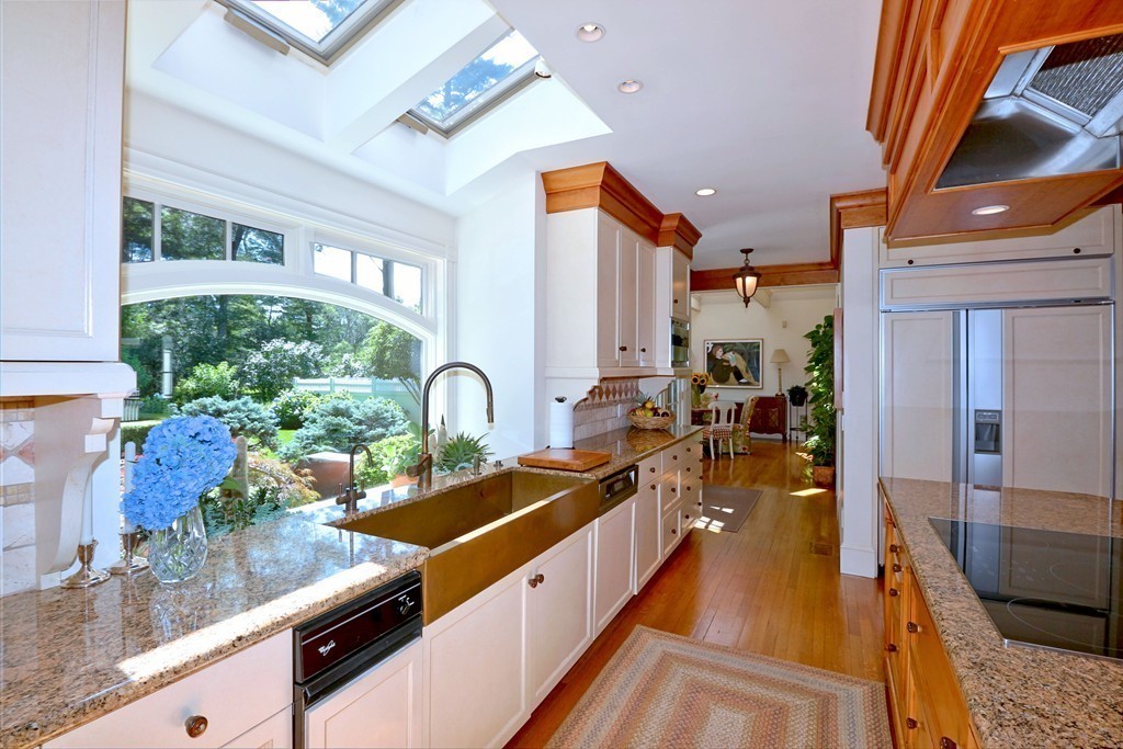 101 Plain Road Wayland, MA 01778 - Photo 9 of 28