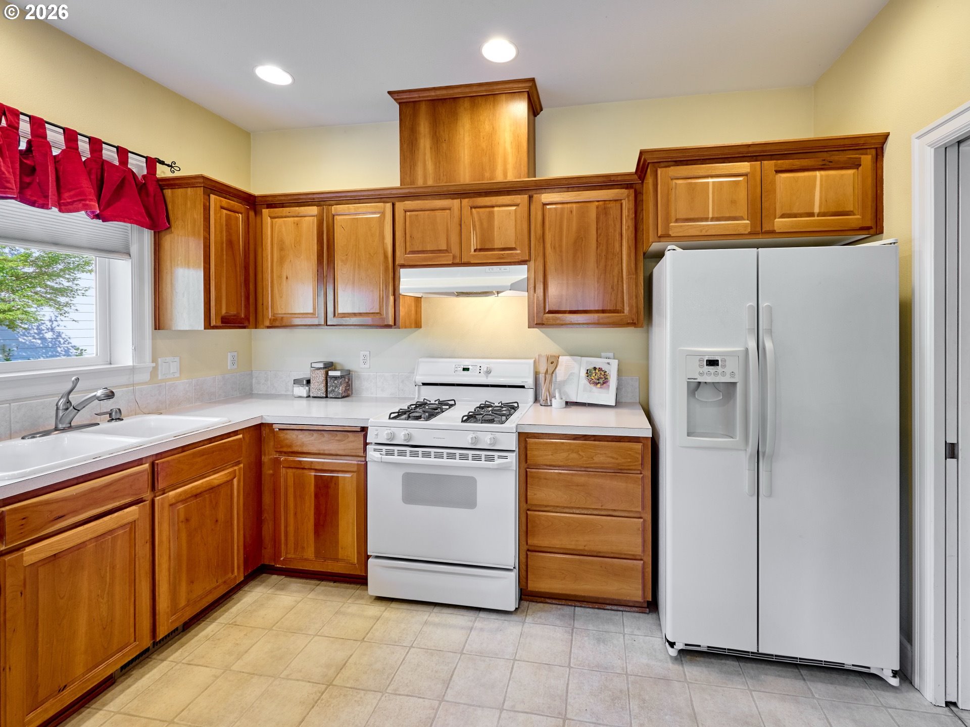 111 Breyonna Way Silverton, OR 97381 - Photo 11 of 36