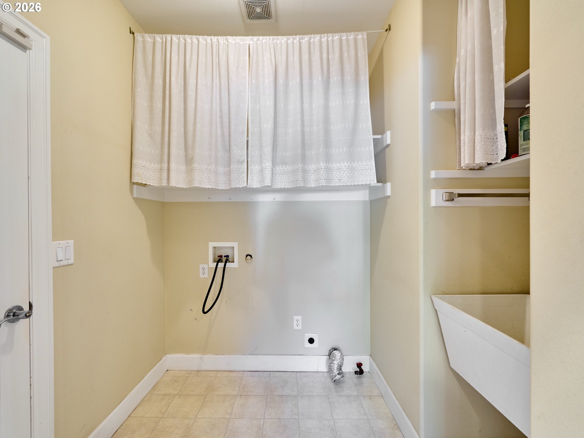 111 Breyonna Way Silverton, OR 97381 - Photo 23 of 36