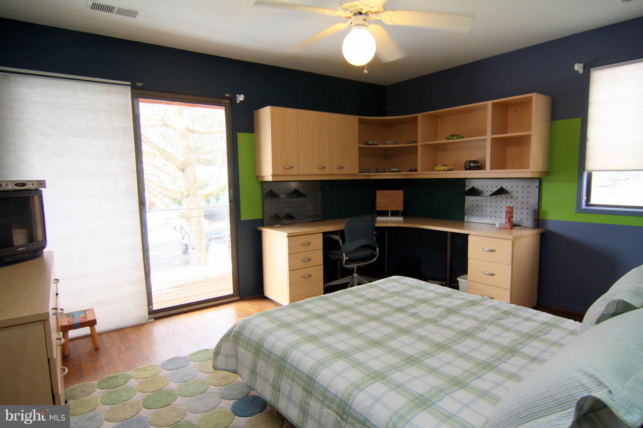 9313 Friars Road Bethesda, MD 20817 - Photo 23 of 30 Bedroom