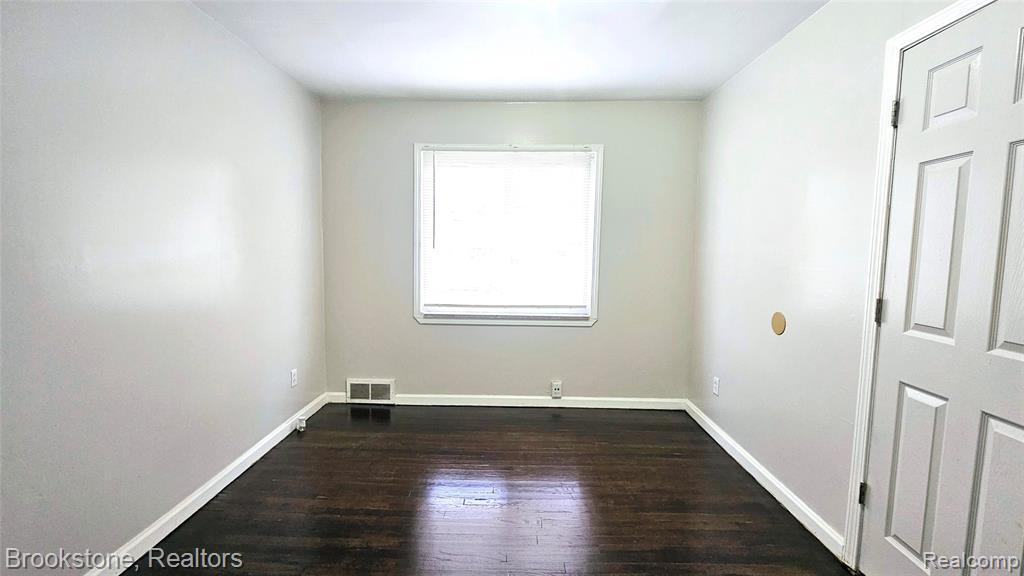 5205 Cadieux Road Detroit, MI 48224 - Photo 14 of 34 Gallery Image 14