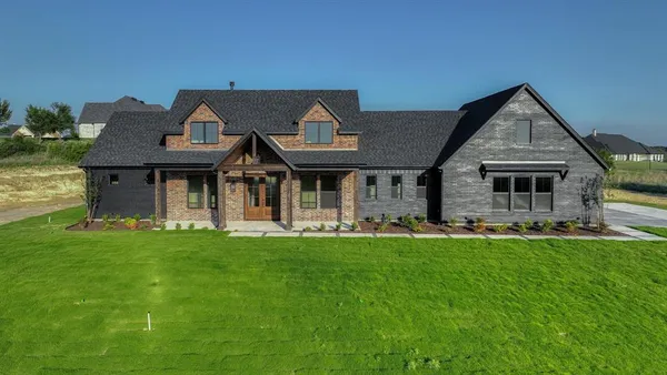 $755,000 | 2101 Eagles Rdg Drive, Weatherford, TX 76087