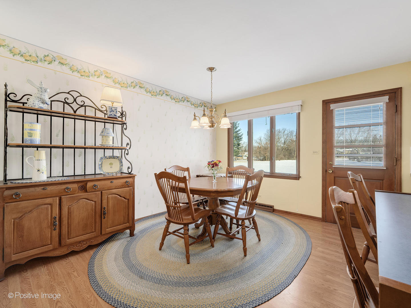 28W472 Cape Avenue West Chicago, IL 60185 - Photo 6 of 33