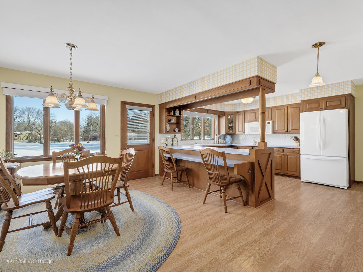 28W472 Cape Avenue West Chicago, IL 60185 - Photo 7 of 33