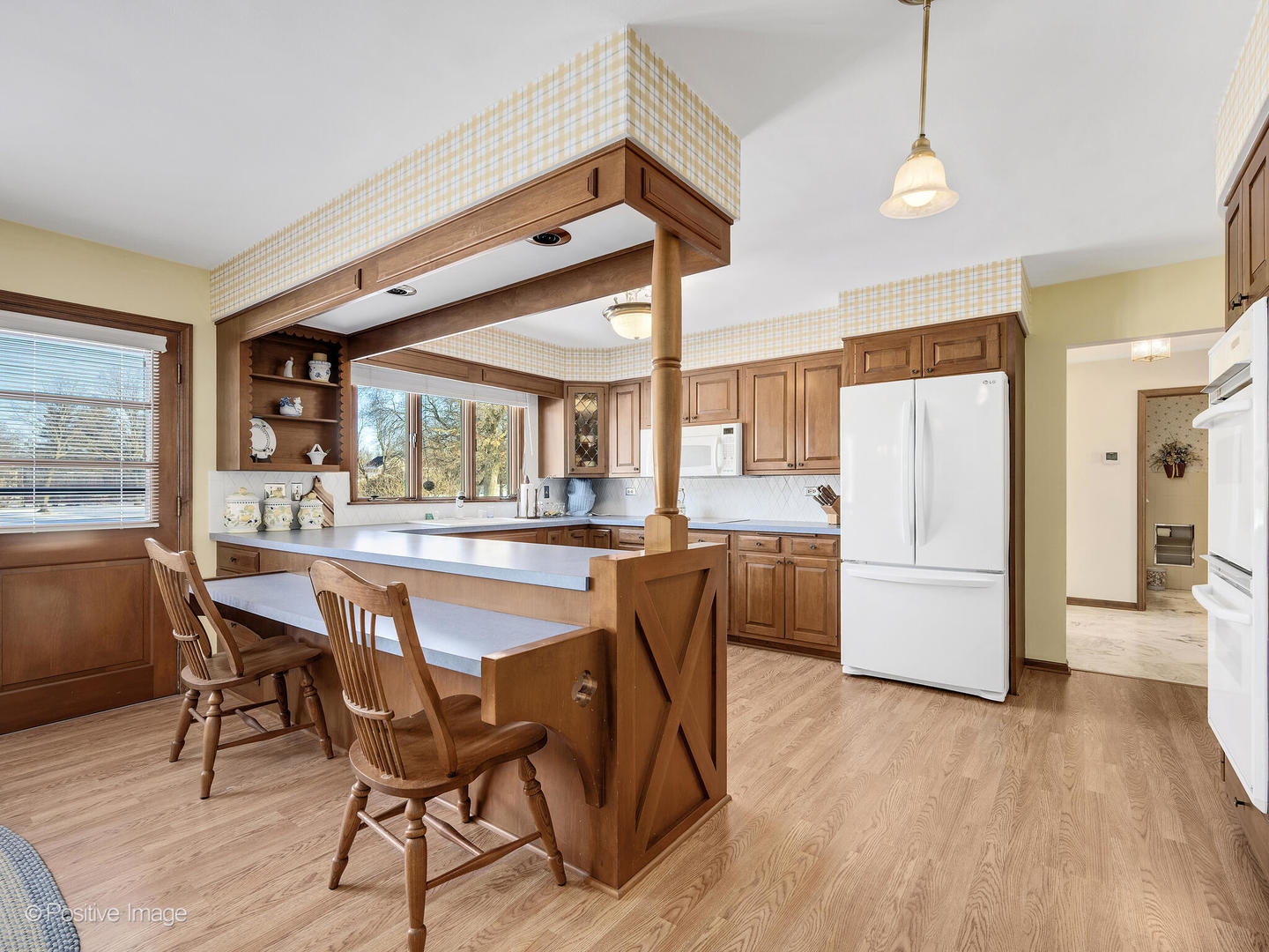 28W472 Cape Avenue West Chicago, IL 60185 - Photo 9 of 33