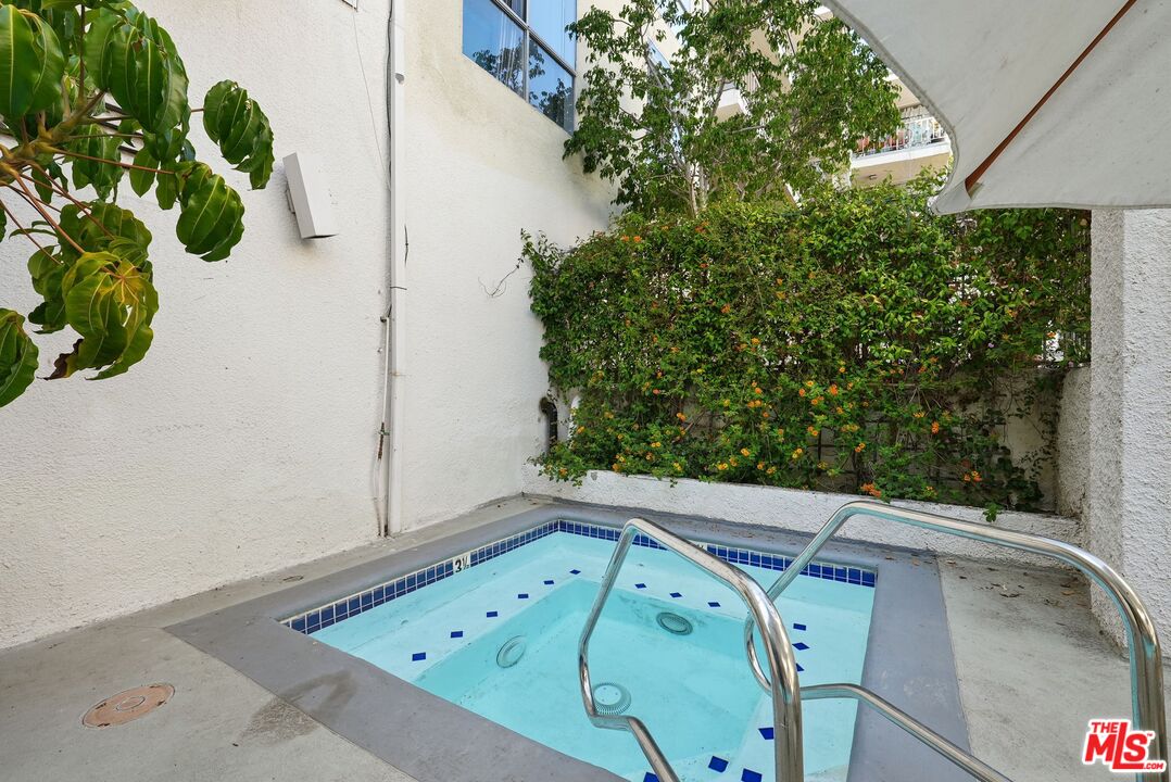 7270 Hillside Avenue, Unit 302 Los Angeles, CA 90046 - Photo 30 of 30