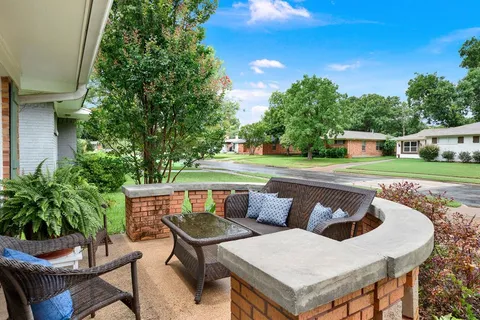 $629,500 | 8835 Larchwood Drive, Dallas, TX 75238