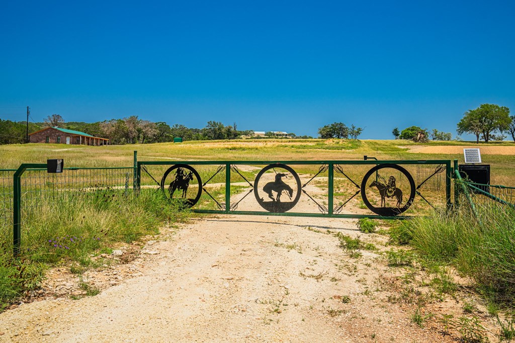 1316 Highway 39 Ingram, TX 78025 - Photo 25 of 27 a view of a street with an entrance door