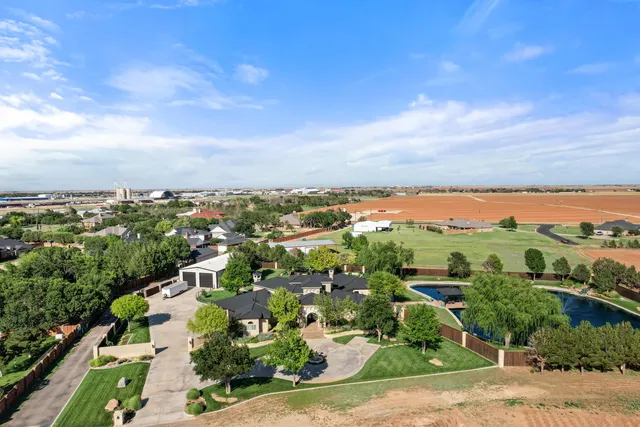 $1,835,000 | 201 Duval Drive, Levelland, TX 79336