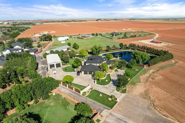 $1,835,000 | 201 Duval Drive, Levelland, TX 79336