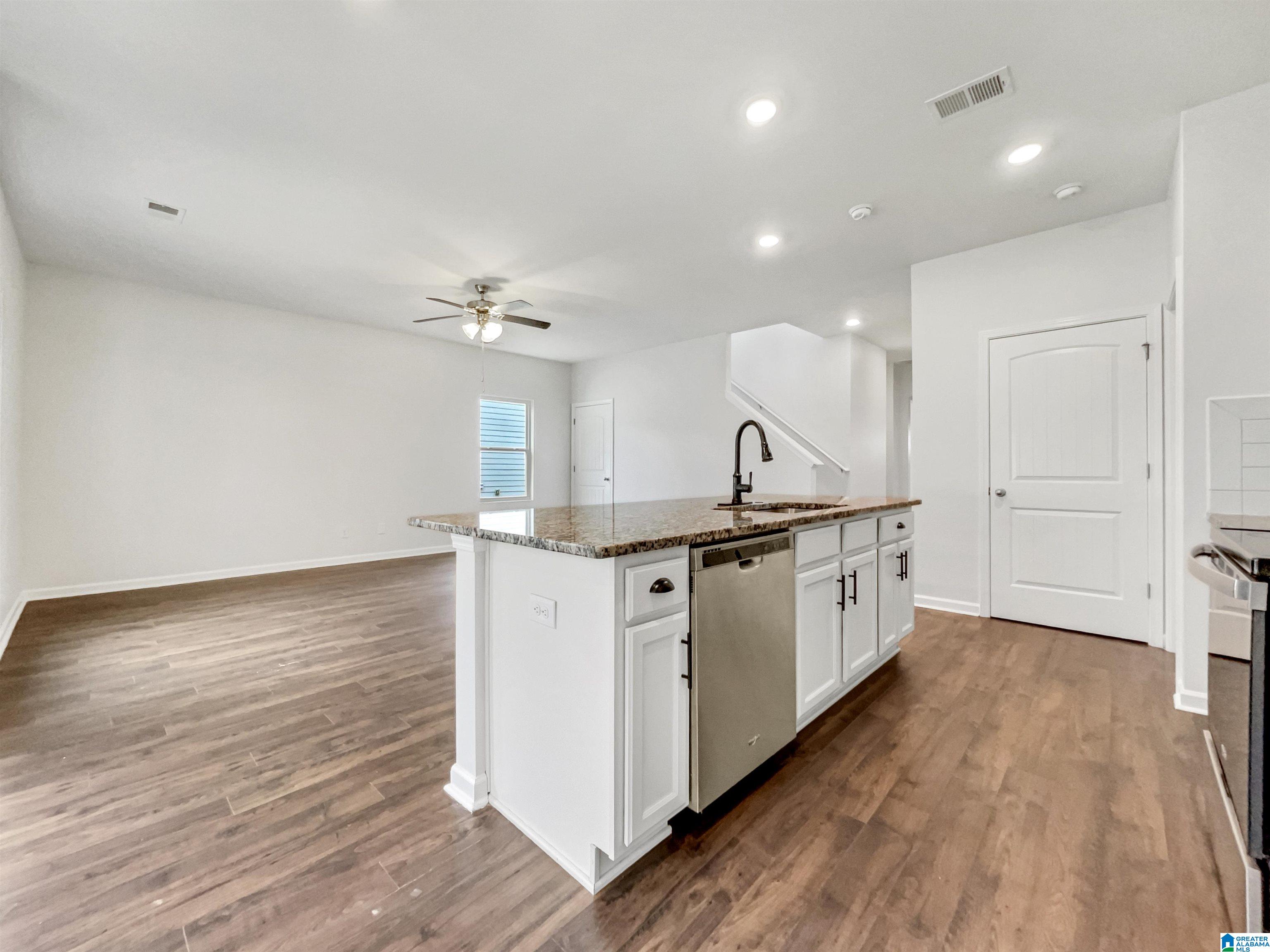 1043 Flyway View Lane Alabaster, AL 35007 - Photo 13 of 22