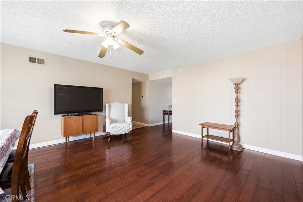 2253 Grafton Street Simi Valley, CA 93063 - Photo 15 of 30