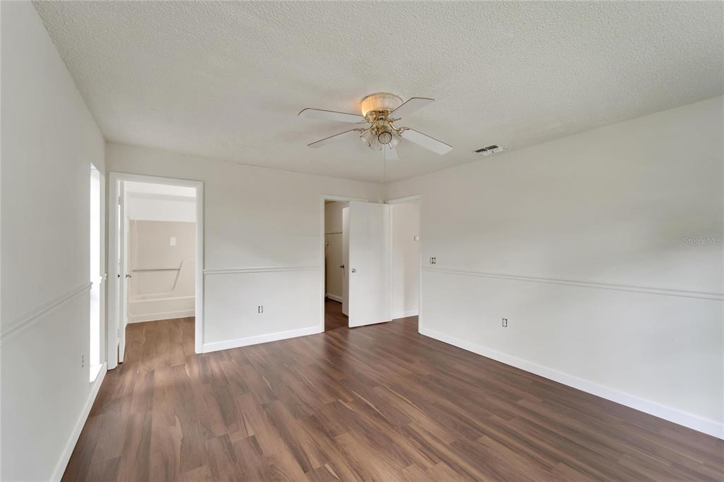 502 Euclid Avenue Seffner, FL 33584 - Photo 19 of 35