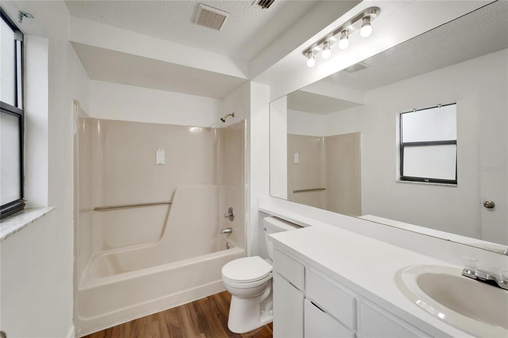 502 Euclid Avenue Seffner, FL 33584 - Photo 20 of 35