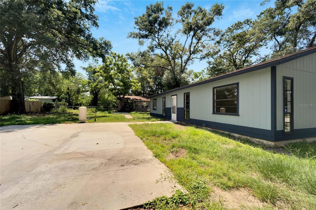 502 Euclid Avenue Seffner, FL 33584 - Photo 28 of 35