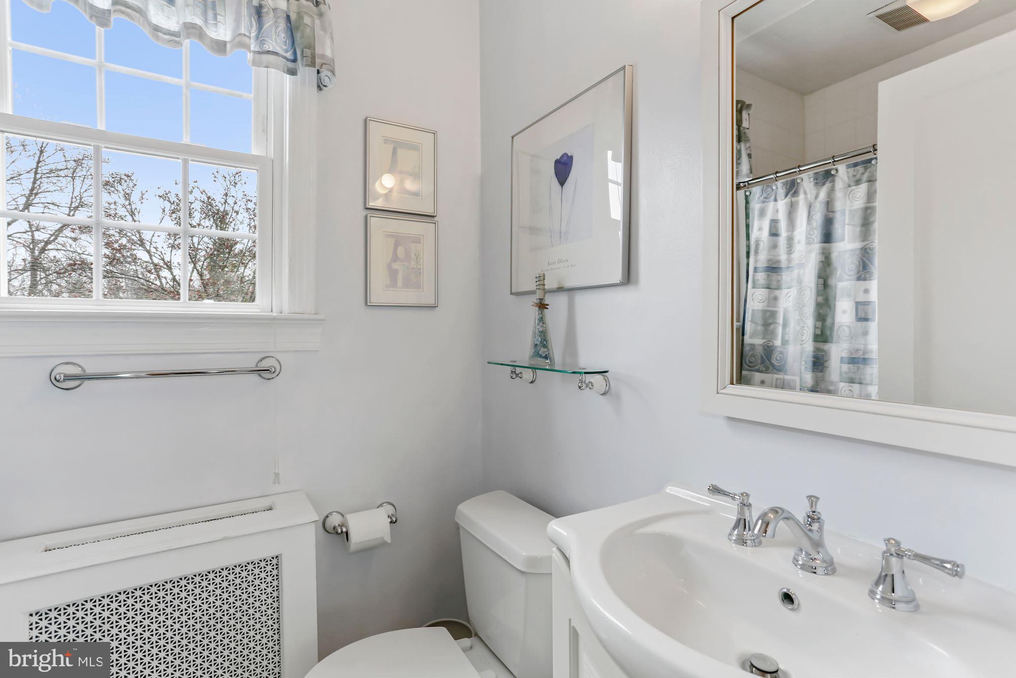 3 East Maple Street Alexandria, VA 22301 - Photo 19 of 59