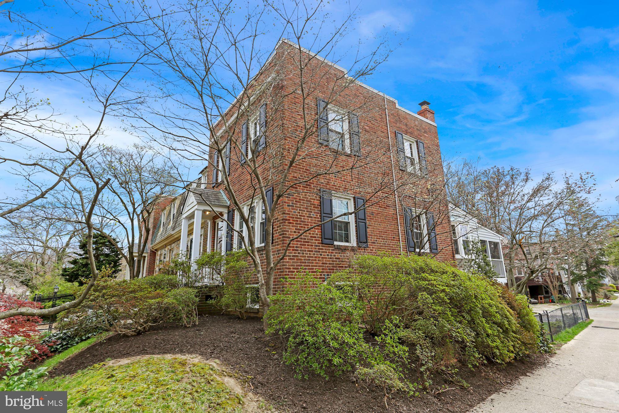 3 East Maple Street Alexandria, VA 22301 - Photo 4 of 59