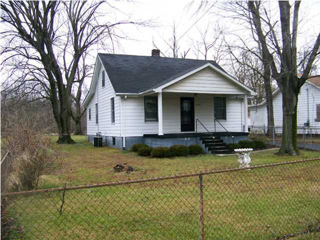 6686 Rutledge Road Louisville, KY 40258 - Photo 1 of 12 Primary Photo