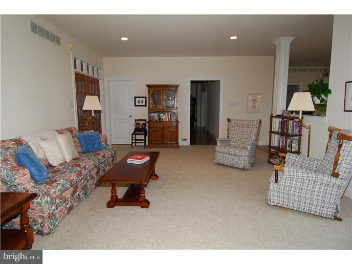 2900 Duffield Lane Sinking Spring, PA 19608 - Photo 8 of 24 Family Room