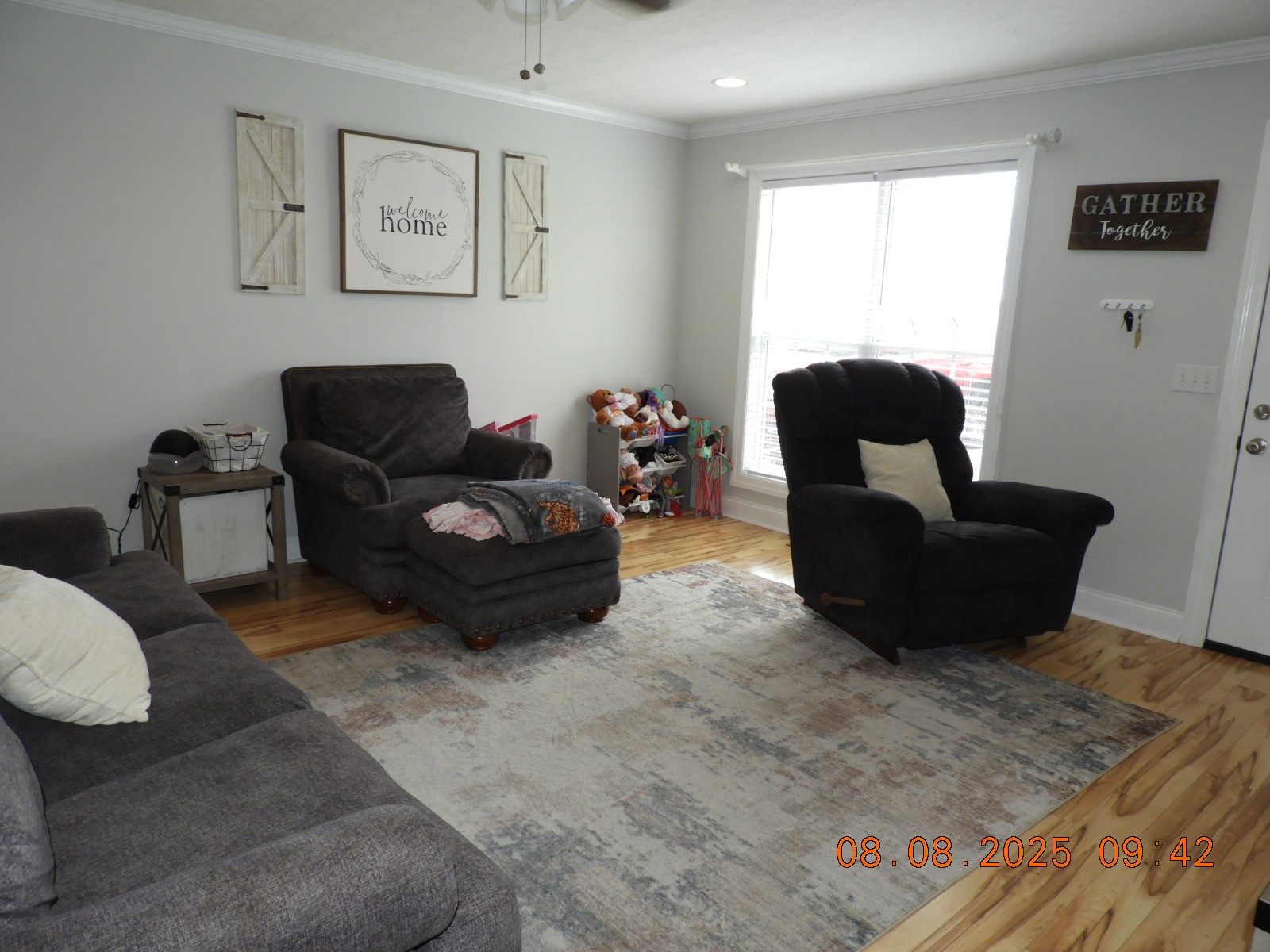 202 Desperado Avenue Pulaski, TN 38478 - Photo 24 of 35 a living room with furniture and a window