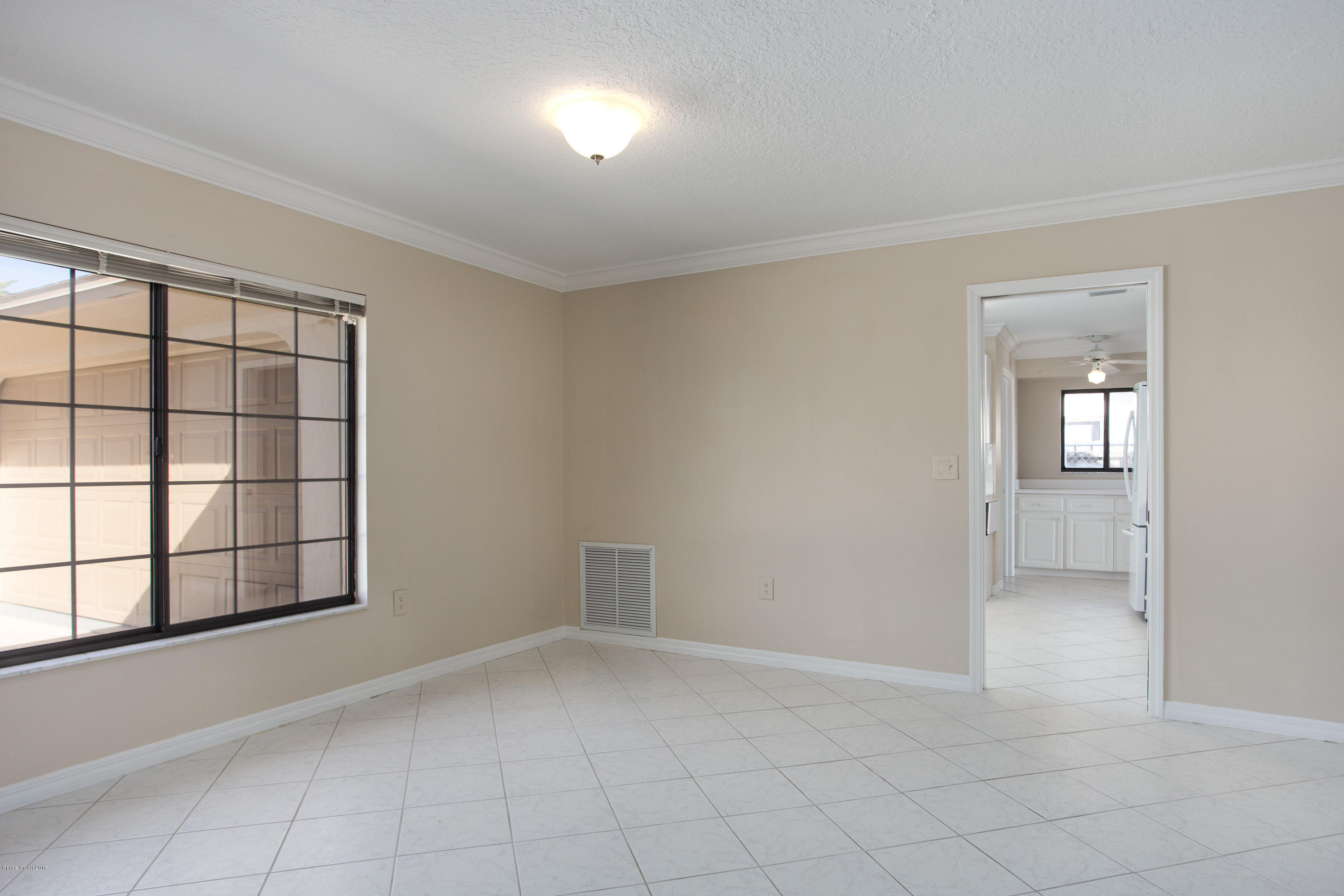 46 Country Club Road Cocoa Beach, FL 32931 - Photo 11 of 28 08-46 Country Club Rd