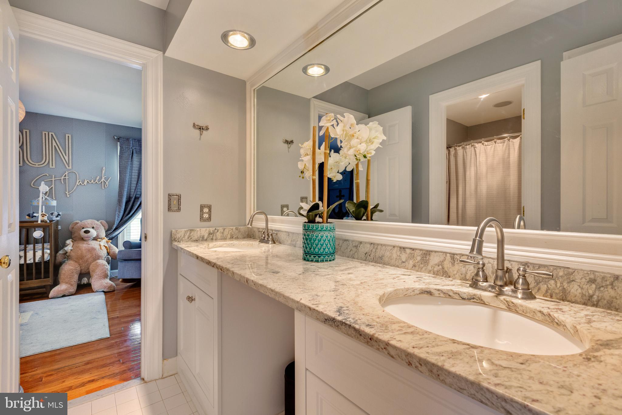 13528 Potomac Riding Lane Rockville, MD 20850 - Photo 43 of 80 Bath