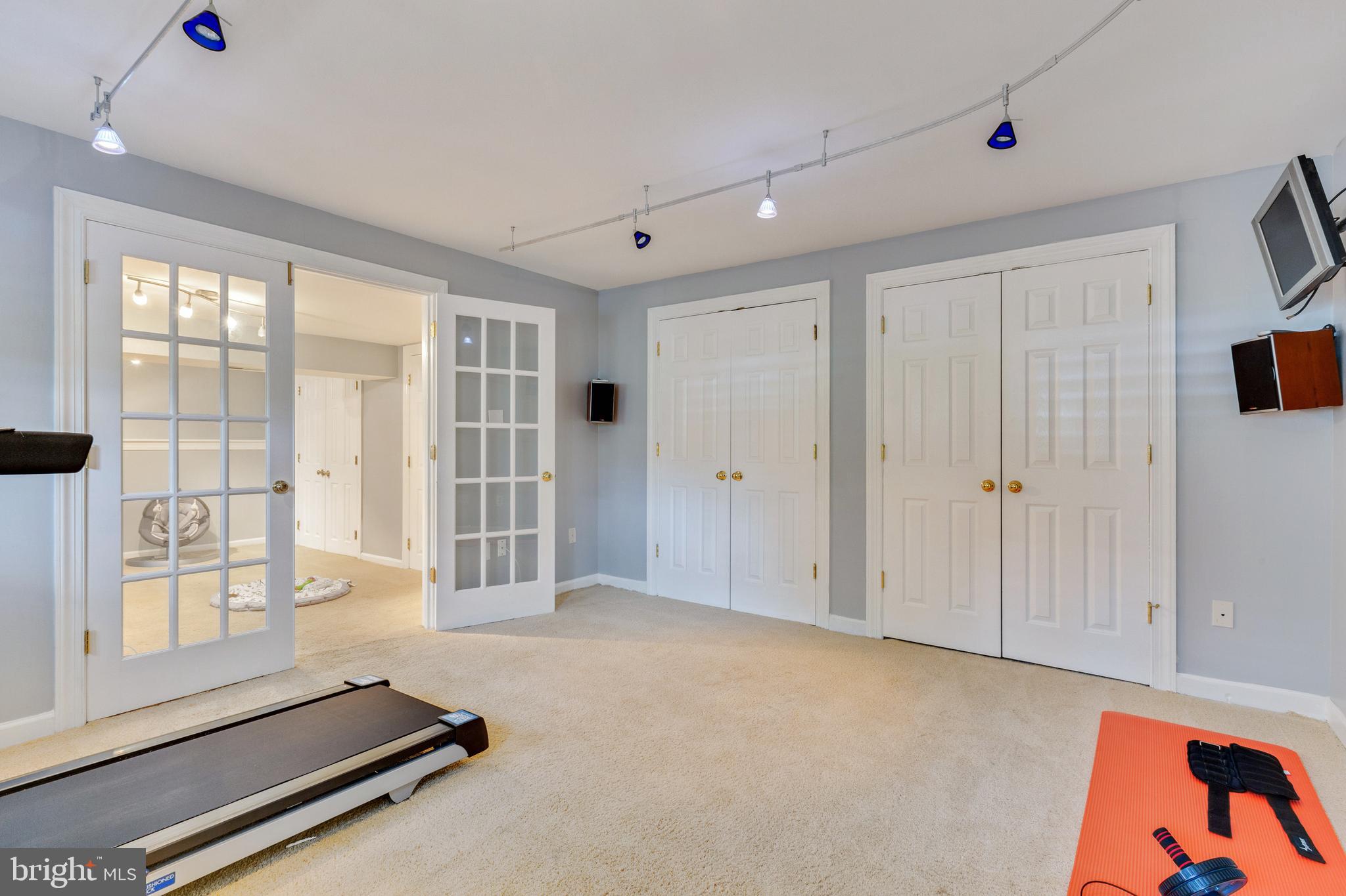 13528 Potomac Riding Lane Rockville, MD 20850 - Photo 56 of 80 Flex room