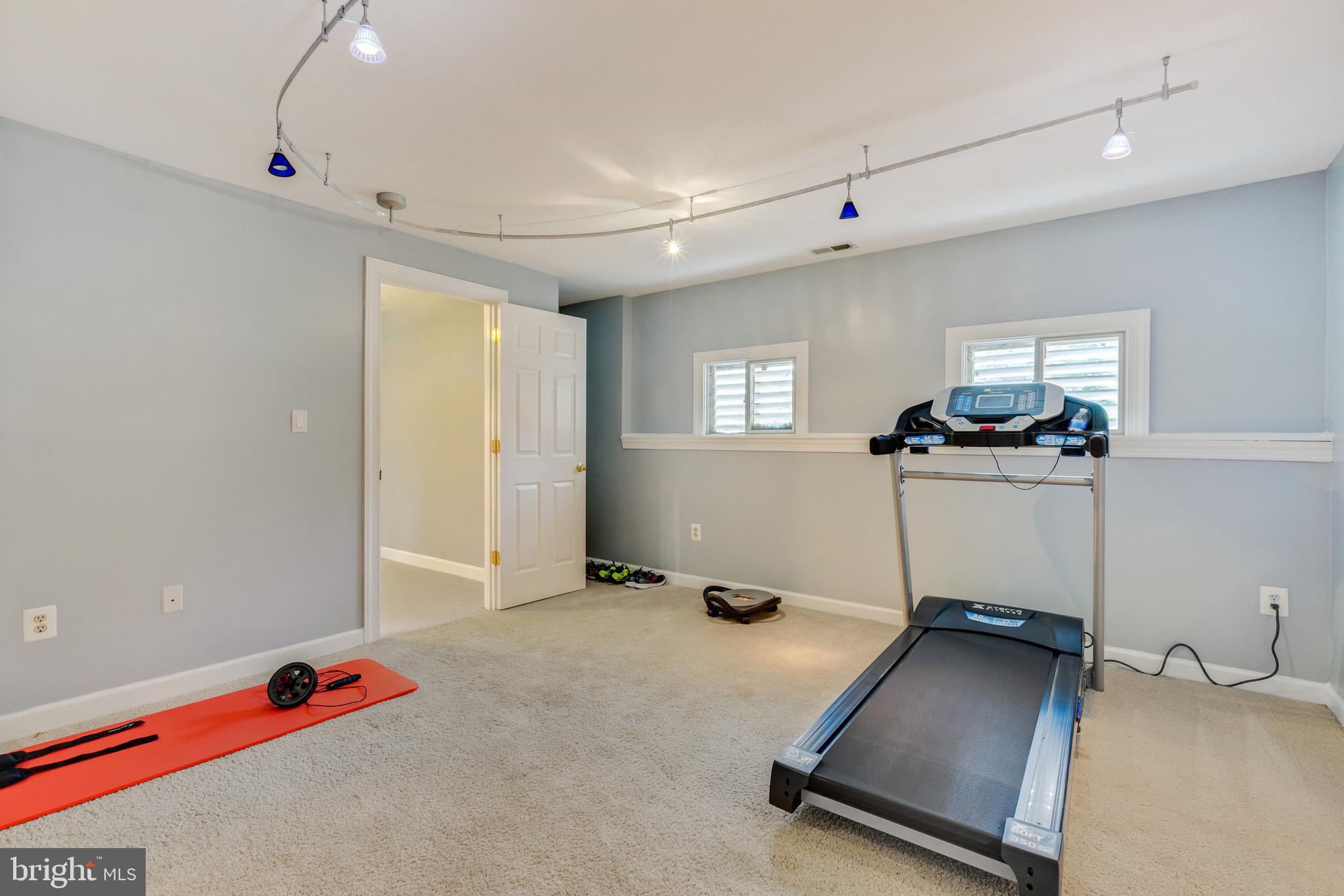 13528 Potomac Riding Lane Rockville, MD 20850 - Photo 57 of 80