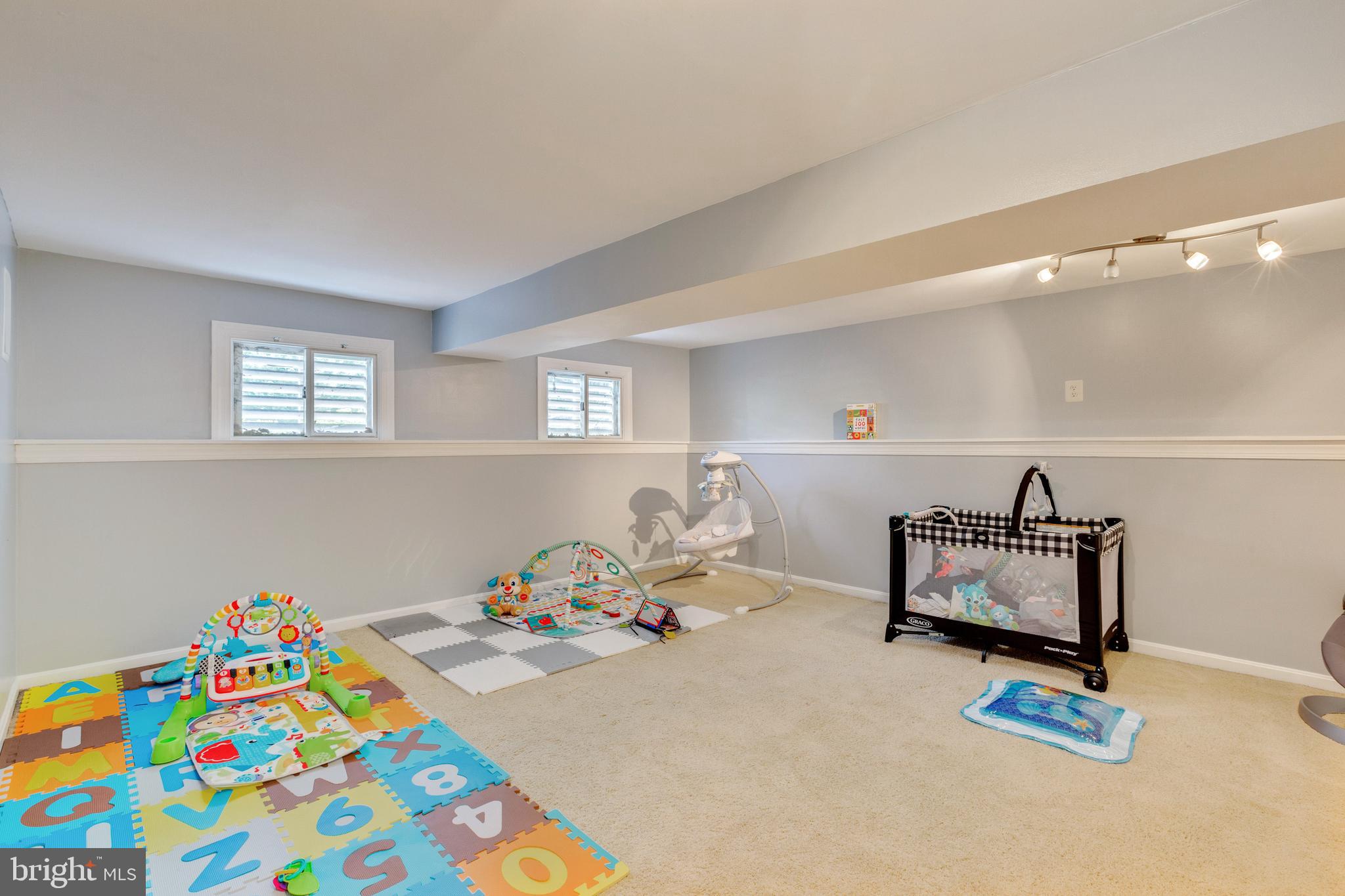 13528 Potomac Riding Lane Rockville, MD 20850 - Photo 58 of 80 Flex Room 2