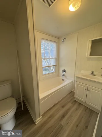 $1,200 | 412 Goldsborough Street, Unit B, Easton, MD 21601