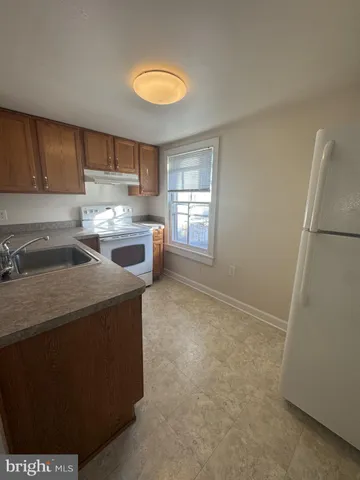 $1,200 | 412 Goldsborough Street, Unit B, Easton, MD 21601