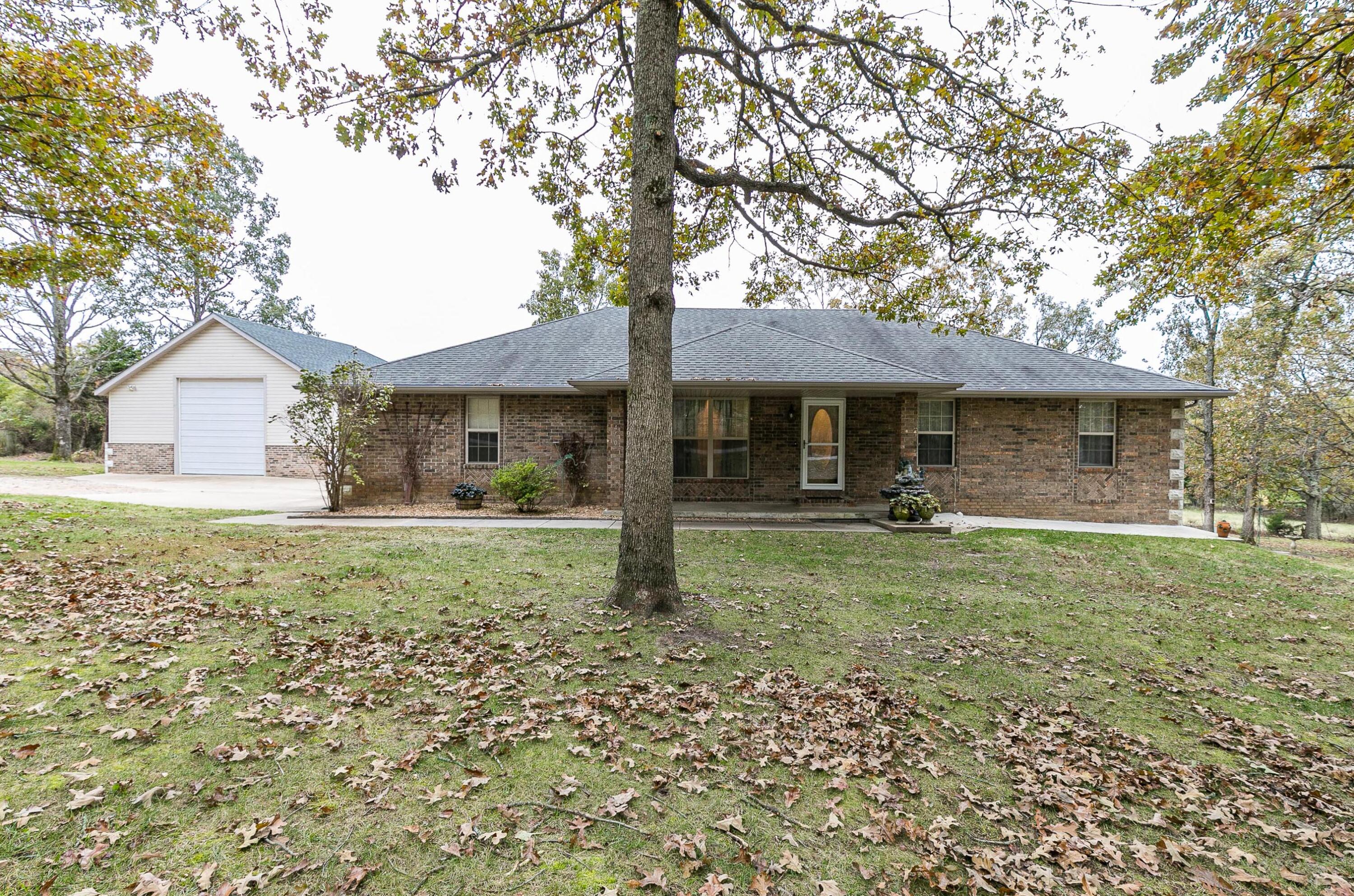 460 Bluff Road Marshfield, MO 65706 - Photo 1 of 1 7M4A7215 (1)