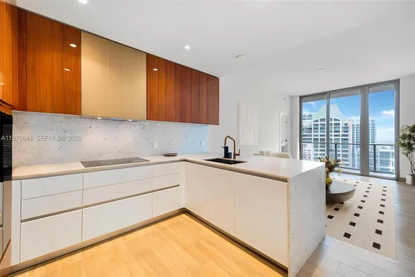 $9,500 | 2678 Tigertail Avenue, Unit 1603, Miami, FL 33133